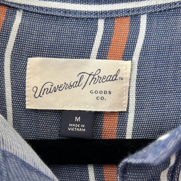 Universal Thread Button Down - Picture 3 of 4